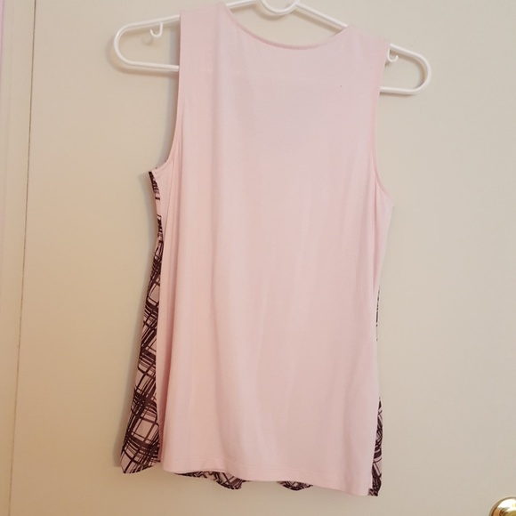 Pink patterned top - Picture 3 of 3